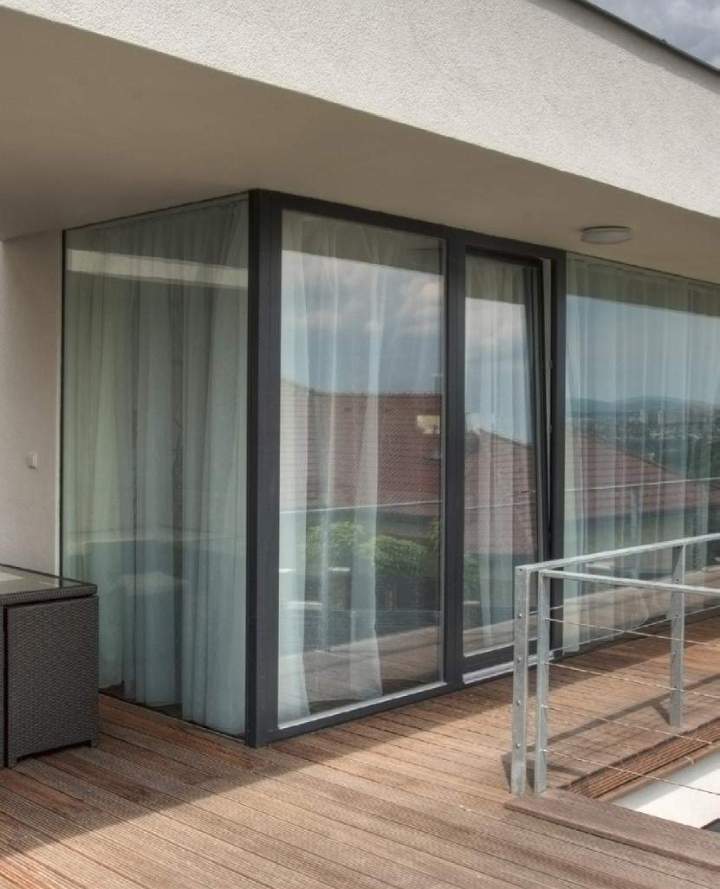 porte en aluminium Paris